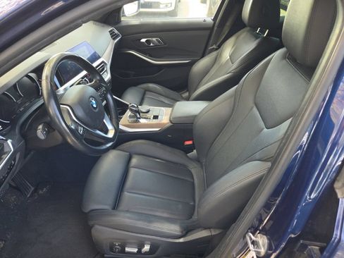 Used 2019 BMW 330i Sedan w/ Convenience Package RWD image 10