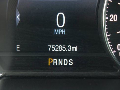 Used 2017 Ford Explorer Platinum image 34