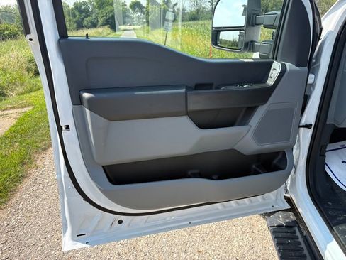 New 2025 Ford F250 XL w/ FX4 Off-Road Package image 22