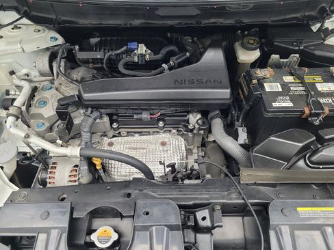 Used 2020 Nissan Rogue S AWD/4WD image 30