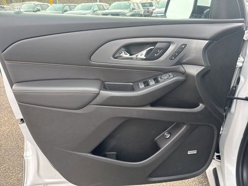 Used 2019 Chevrolet Traverse Premier image 9