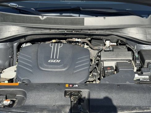 Used 2017 Kia Sorento SX image 12