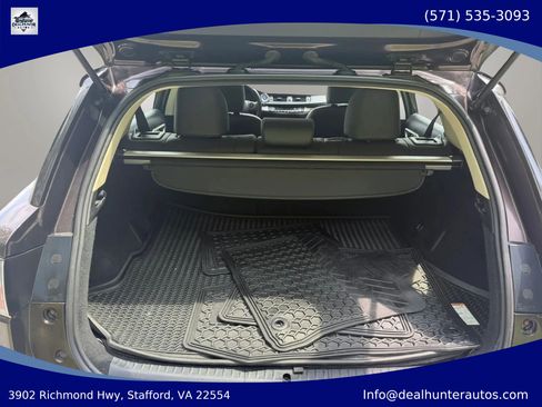 Used 2014 Lexus CT 200h w/ Seat Comfort Package FWD image 10