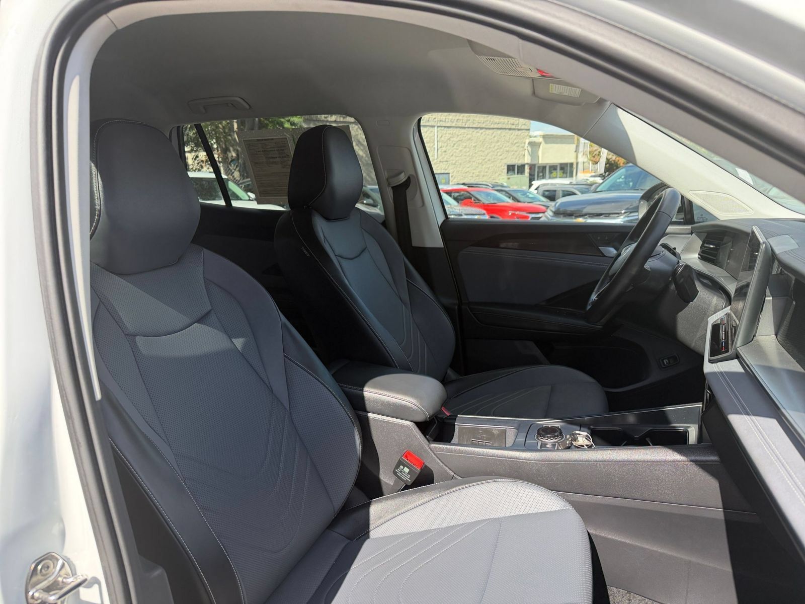 Used 2026 Volkswagen Tiguan SE AWD/4WD image 37