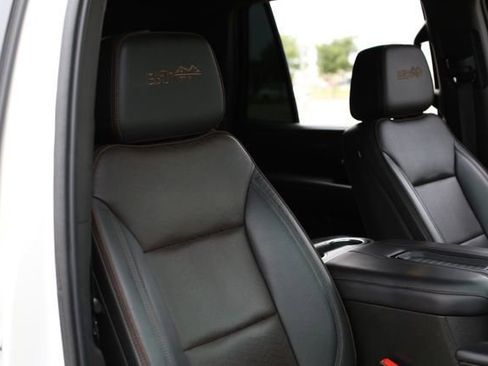 Used 2021 Chevrolet Tahoe High Country image 26