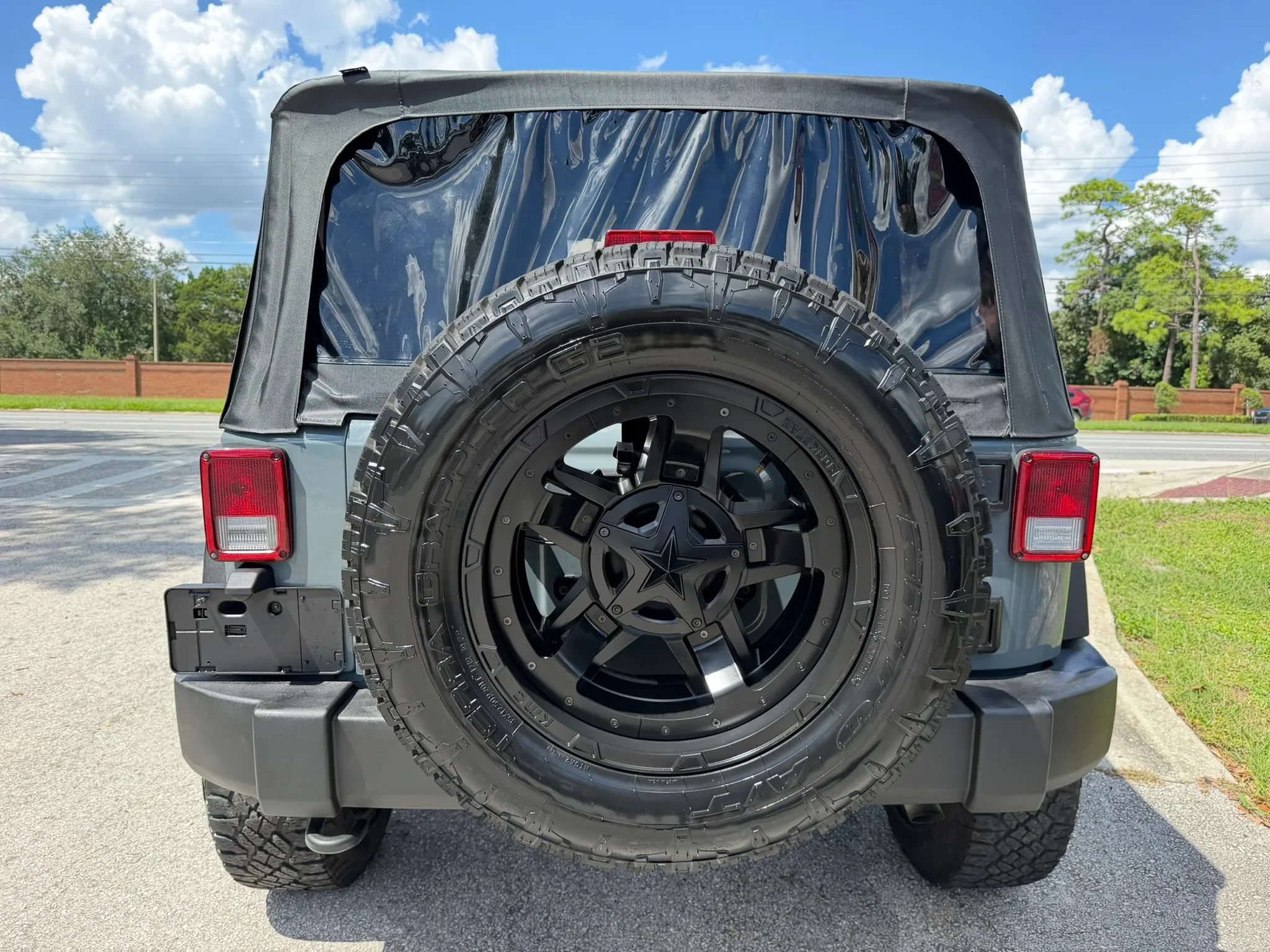 Used 2015 Jeep Wrangler Sport w/ Quick Order Package 24S AWD/4WD image 5