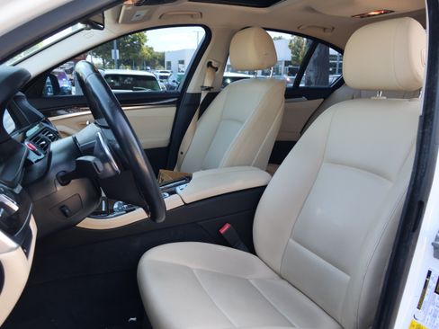 Used 2016 BMW 528i Sedan RWD image 34