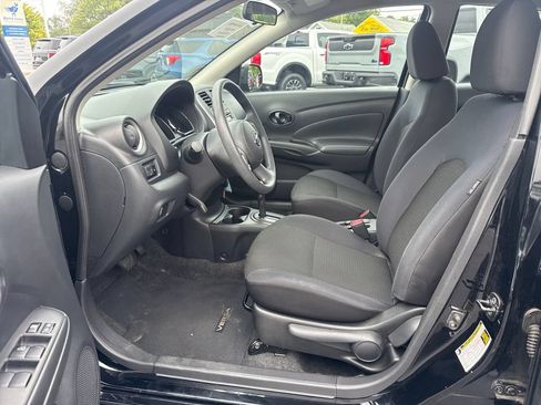 Used 2012 Nissan Versa SV w/ Convenience Pkg FWD image 21