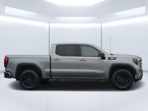 Used 2024 GMC Sierra 1500 Elevation w/ LPO, Elevation Black Package image 2