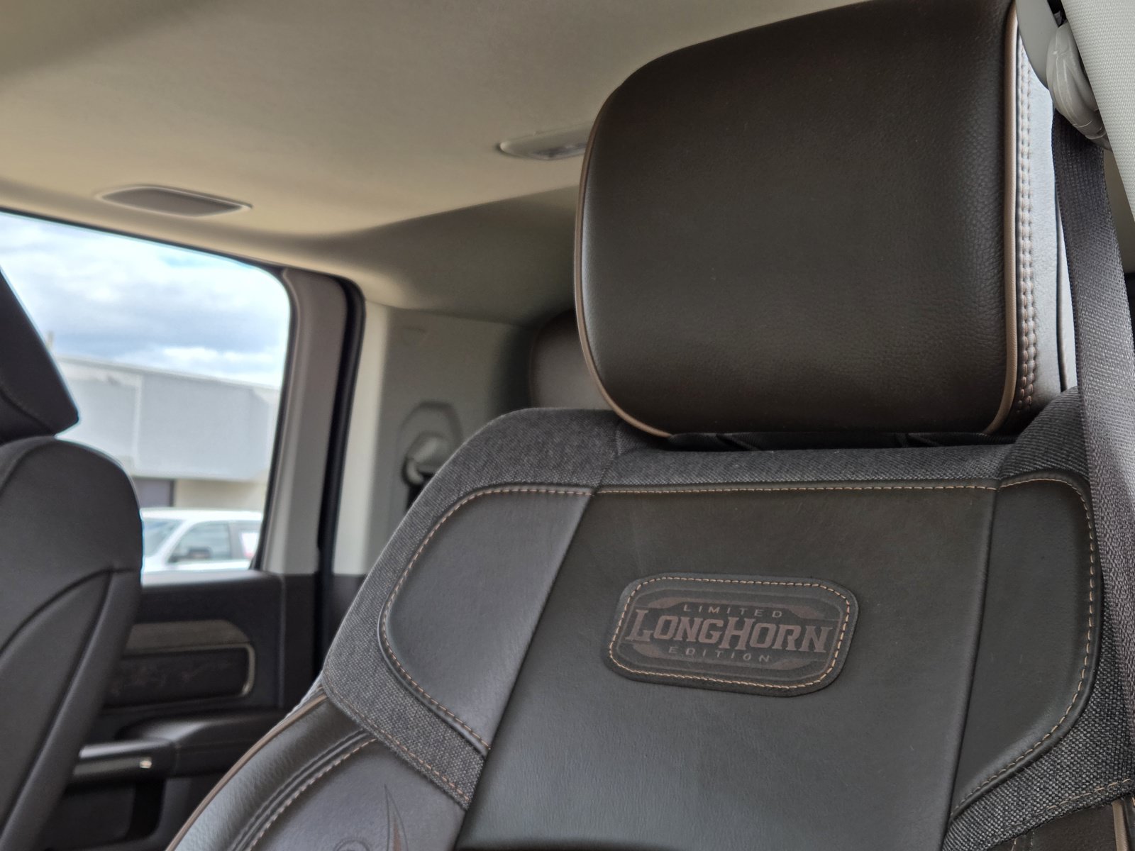 Used 2025 RAM 2500 Limited AWD/4WD image 25