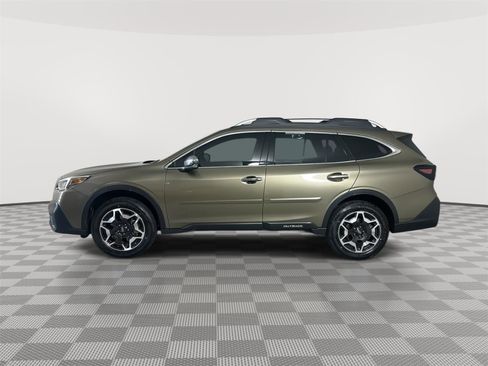 Used 2022 Subaru Outback Touring AWD/4WD image 4
