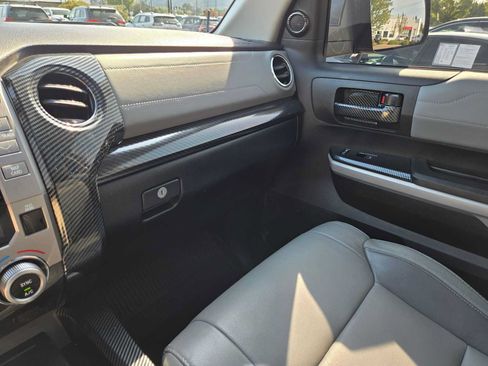 Used 2019 Toyota Tundra Limited w/ Limited Premium Package AWD/4WD image 32