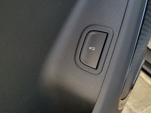 New 2026 GMC Acadia AT4 w/ Luxury Package AWD/4WD image 20