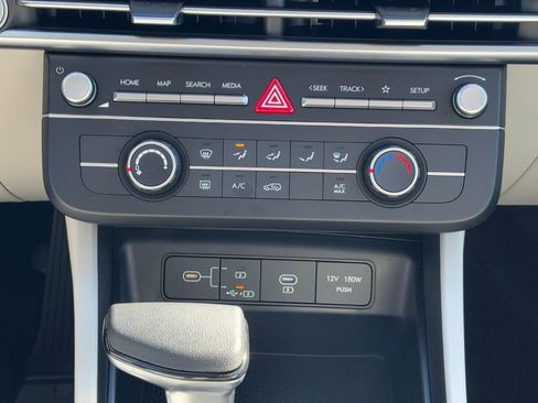 New 2026 Hyundai Tucson SE image 9