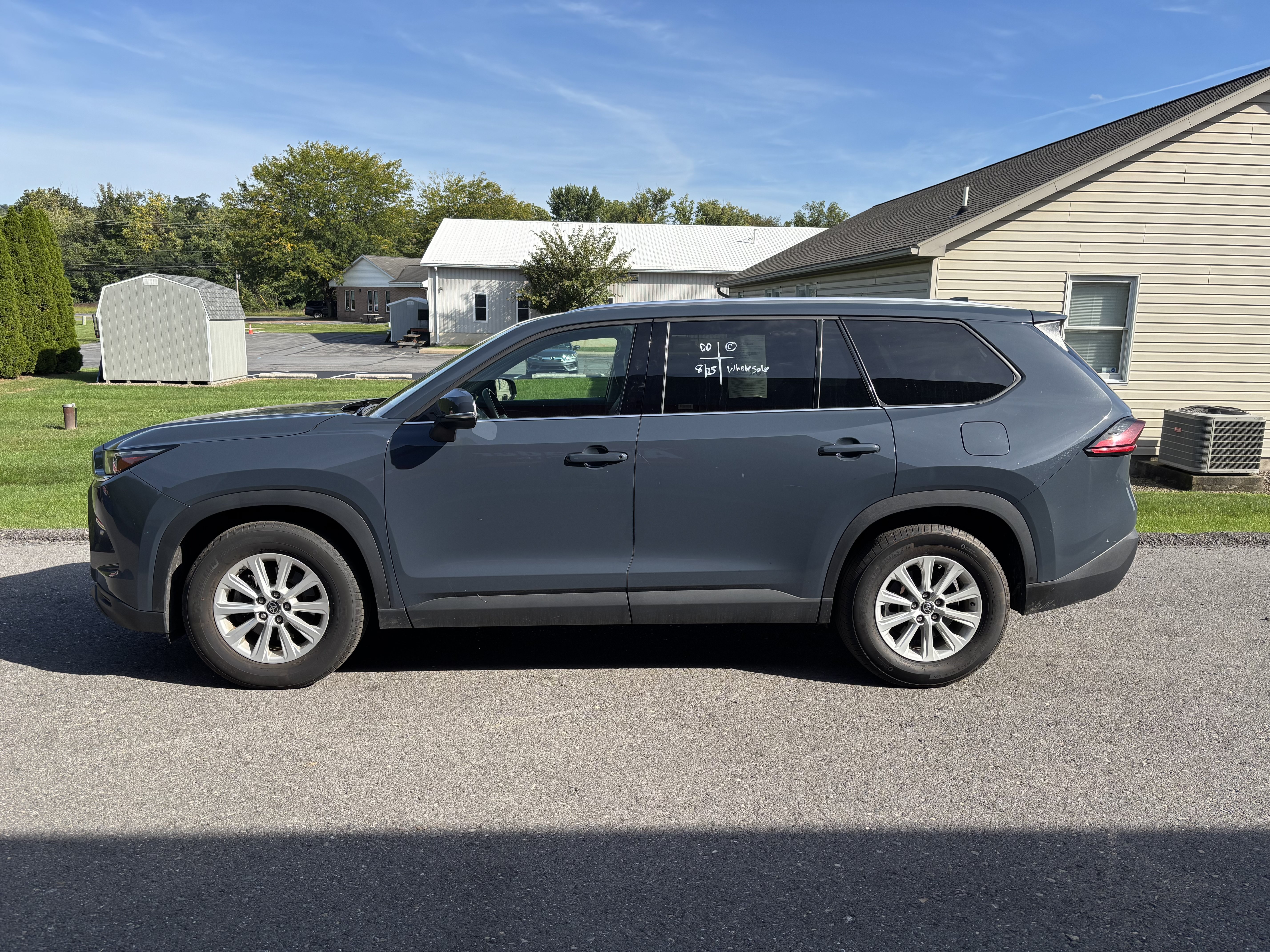 Used 2025 Toyota Grand Highlander AWD image 7