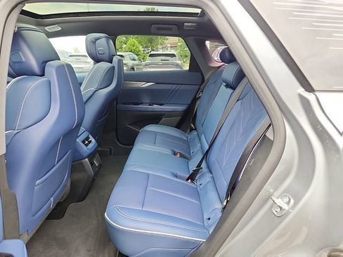 Used 2025 Cadillac Optiq Luxury 2 AWD/4WD image 10