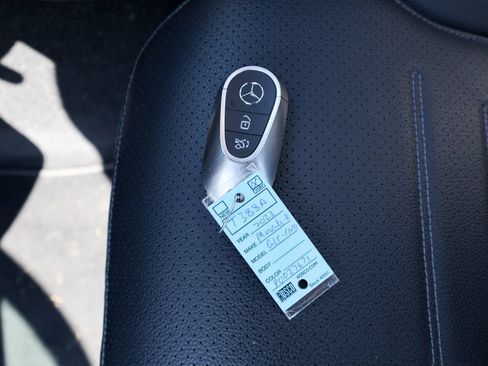 Used 2023 Mercedes-Benz GLC 300 4MATIC image 27