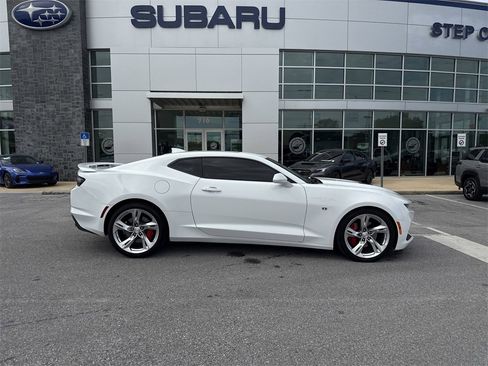 Used 2022 Chevrolet Camaro SS image 9