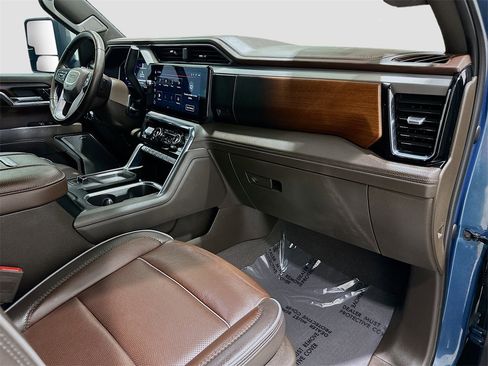 Used 2024 GMC Sierra 2500 Denali w/ Denali Reserve Package image 31