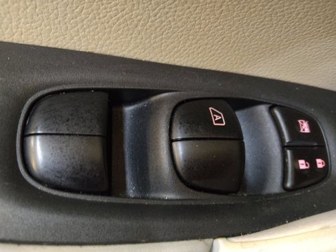 Used 2021 Nissan Rogue Sport SV w/ Technology Package FWD image 27