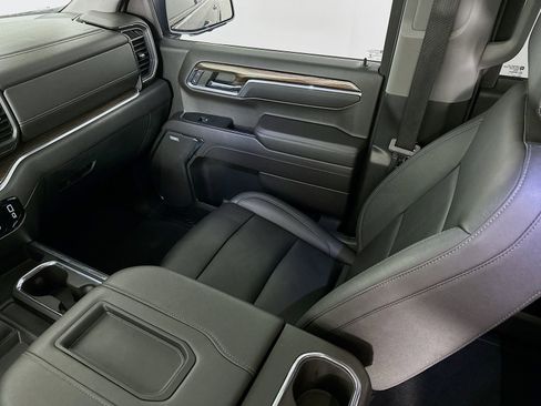 Used 2022 Chevrolet Silverado 1500 LT Trail Boss w/ Convenience Package II image 26