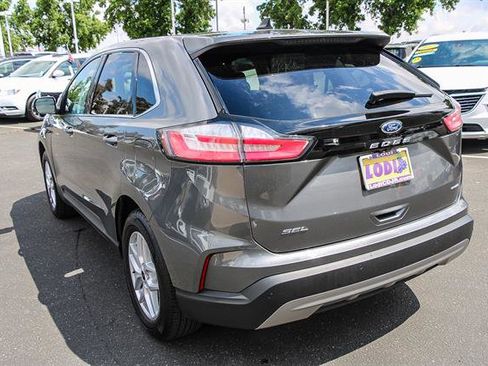 Used 2023 Ford Edge SEL image 2