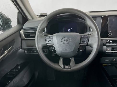 Used 2025 Toyota Camry LE image 18
