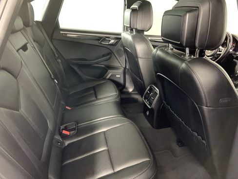 Used 2018 Porsche Macan Sport Edition image 20