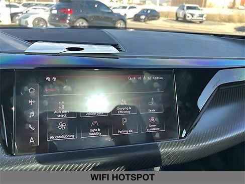 Used 2022 Audi e-tron GT Prestige image 29