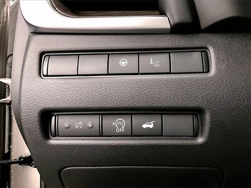 New 2026 Nissan Rogue Platinum image 28