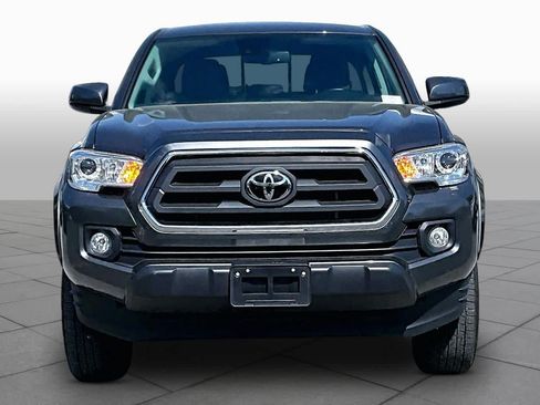 Used 2023 Toyota Tacoma SR5 AWD/4WD image 4