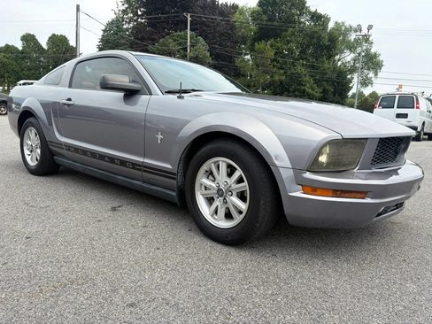 Used 2006 Ford Mustang Coupe RWD image 1