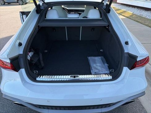 Used 2025 Audi RS 7 Performance image 24