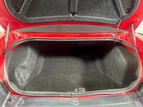 Used 2021 Dodge Challenger R/T RWD image 7