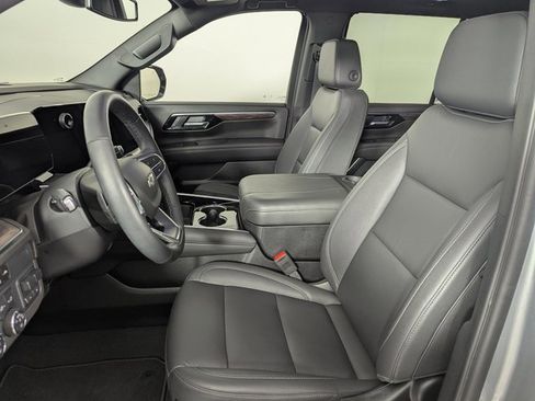 Used 2025 Chevrolet Tahoe Z71 image 15