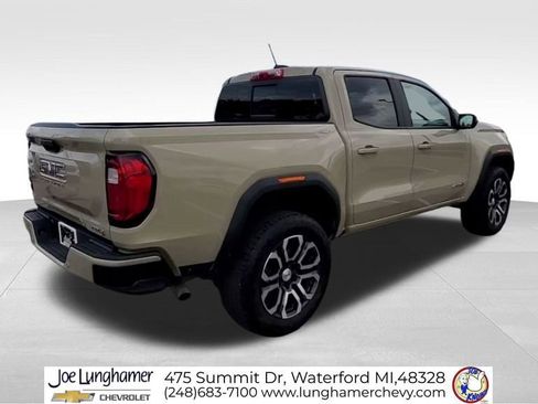 Certified 2023 GMC Canyon AT4 w/ AT4 Premium Package AWD/4WD image 9