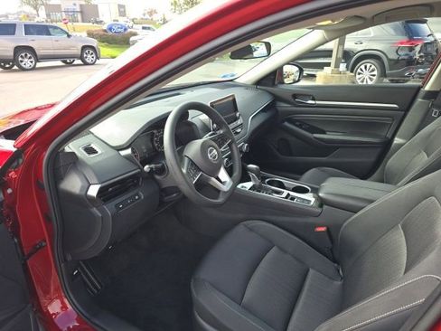 Used 2021 Nissan Altima 2.5 SV image 10