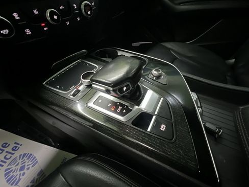 Used 2019 Audi Q7 3.0T Premium Plus AWD/4WD image 25
