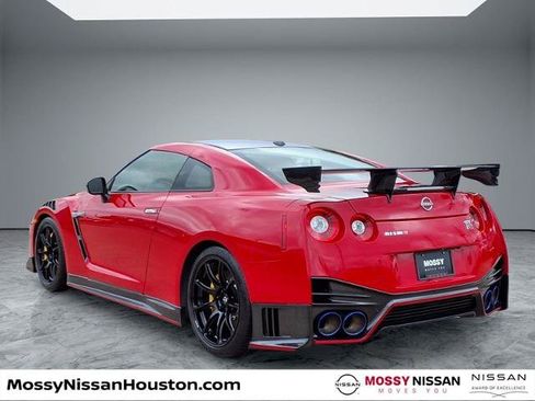 Certified 2023 Nissan GT-R NISMO w/ Floor Mat Package AWD/4WD image 2