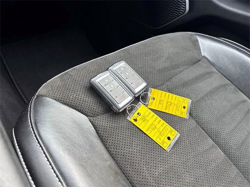 Used 2021 Jeep Grand Cherokee L Laredo image 27