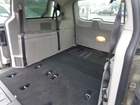 Used 2009 Dodge Grand Caravan SXT image 18