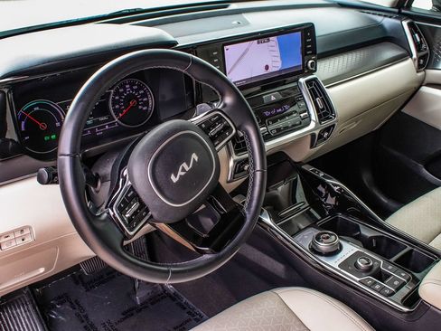 Used 2022 Kia Sorento SX AWD/4WD image 15