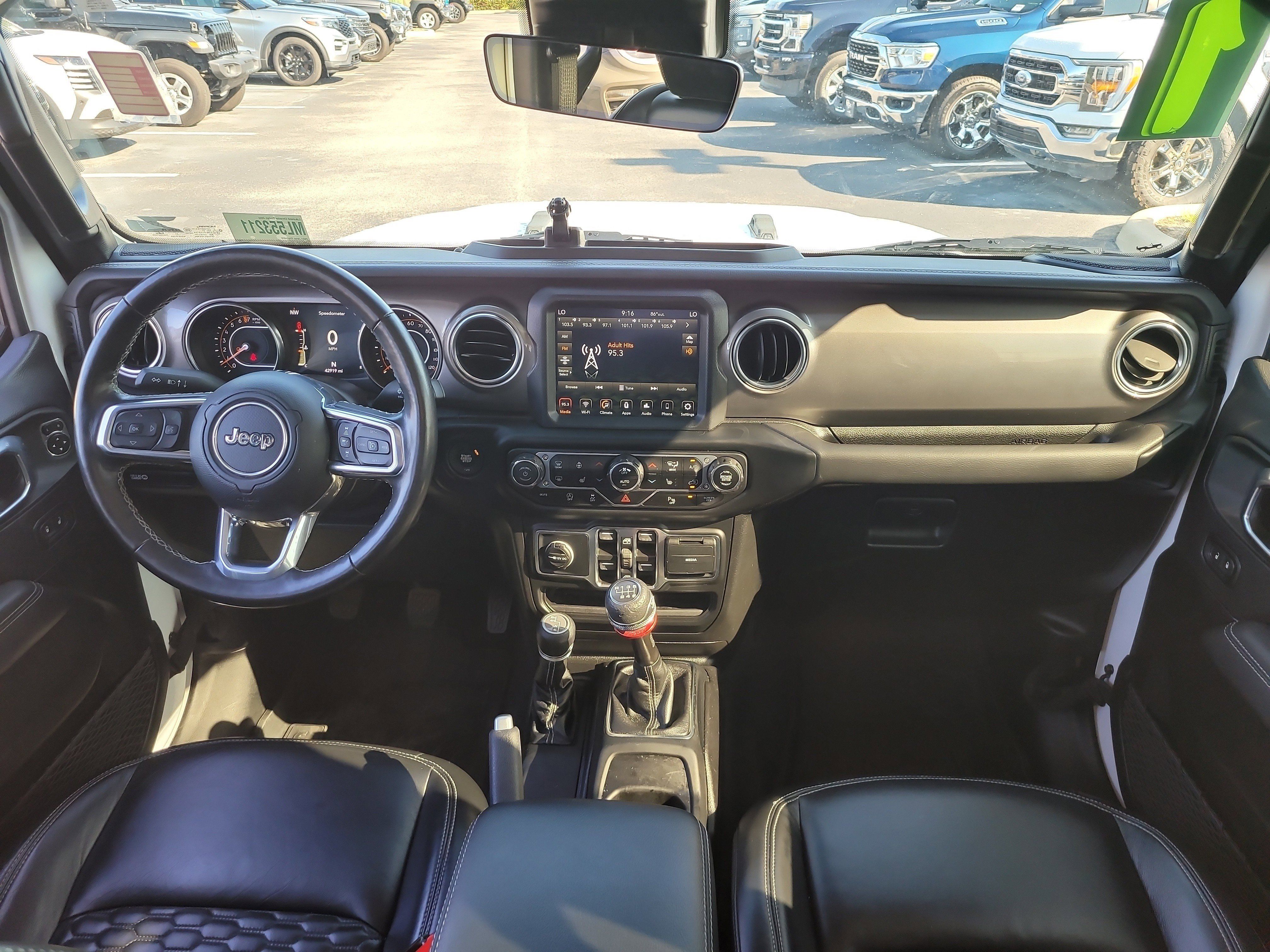 Used 2021 Jeep Gladiator Overland AWD/4WD image 15