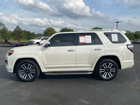Used 2020 Toyota 4Runner Limited image 4
