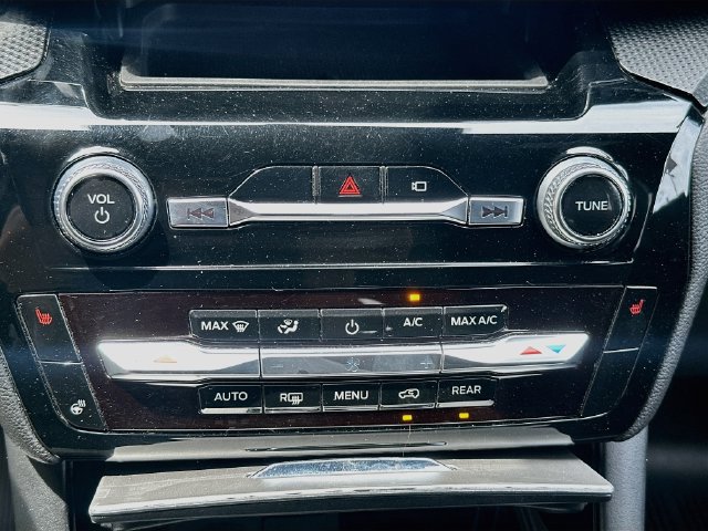 Used 2022 Ford Explorer ST-Line AWD/4WD image 16