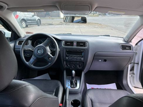 Used 2014 Volkswagen Jetta SE image 14