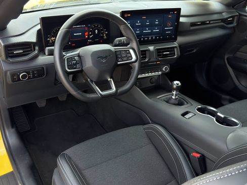 Used 2024 Ford Mustang GT RWD image 10