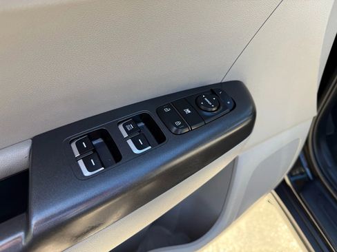 Used 2022 Kia Sportage LX image 13