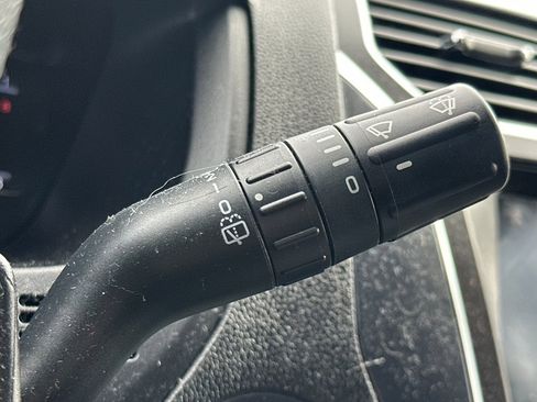 Used 2019 Ford Explorer Sport image 38