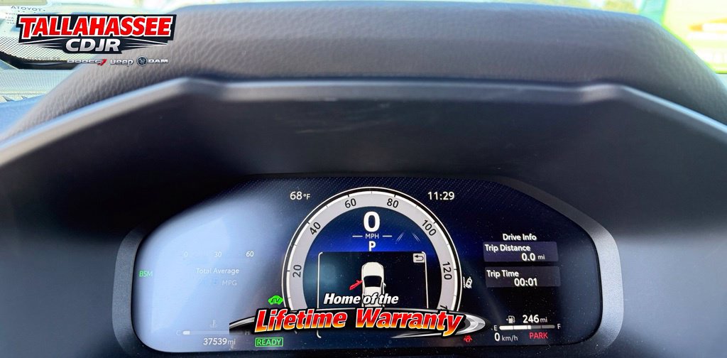 Used 2023 Toyota RAV4 XSE AWD/4WD image 27